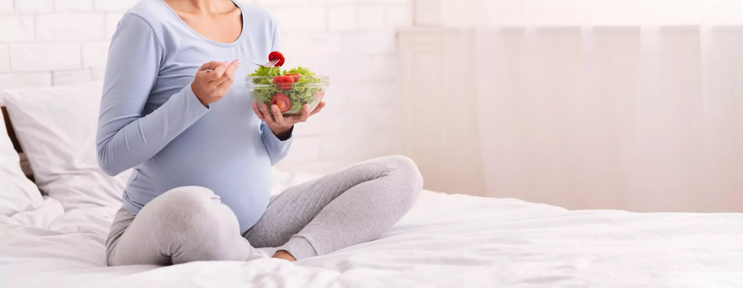 Pregnancy diet what to eat & what to avoid Featured image